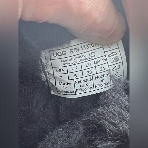 New UGG Bailey Graphic Logo Strap Boot in Black Women’s Size 7 - Picture 9 of 11